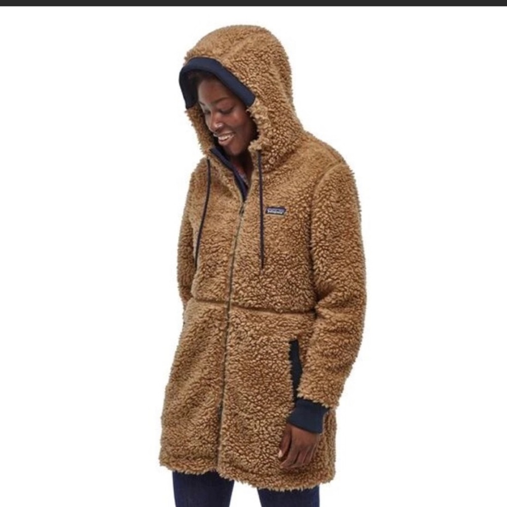 Patagonia dusty mesa parka. Size medium.